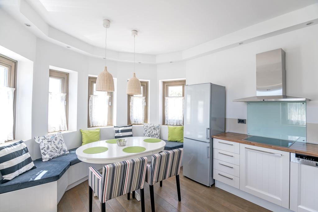 קרבומילוס White Villas מראה חיצוני תמונה