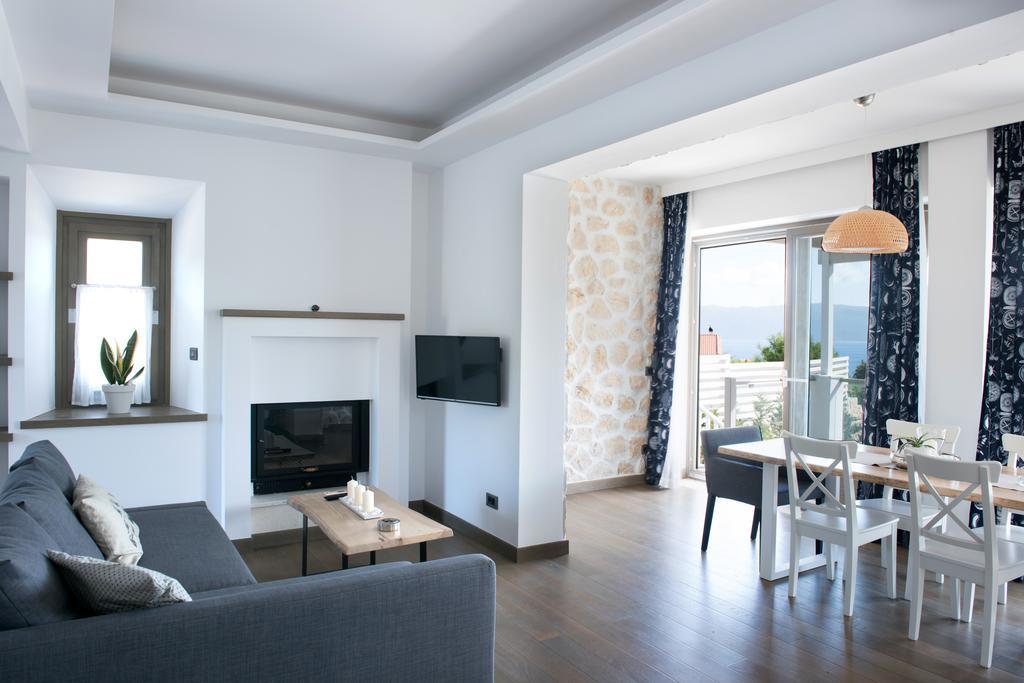 קרבומילוס White Villas מראה חיצוני תמונה